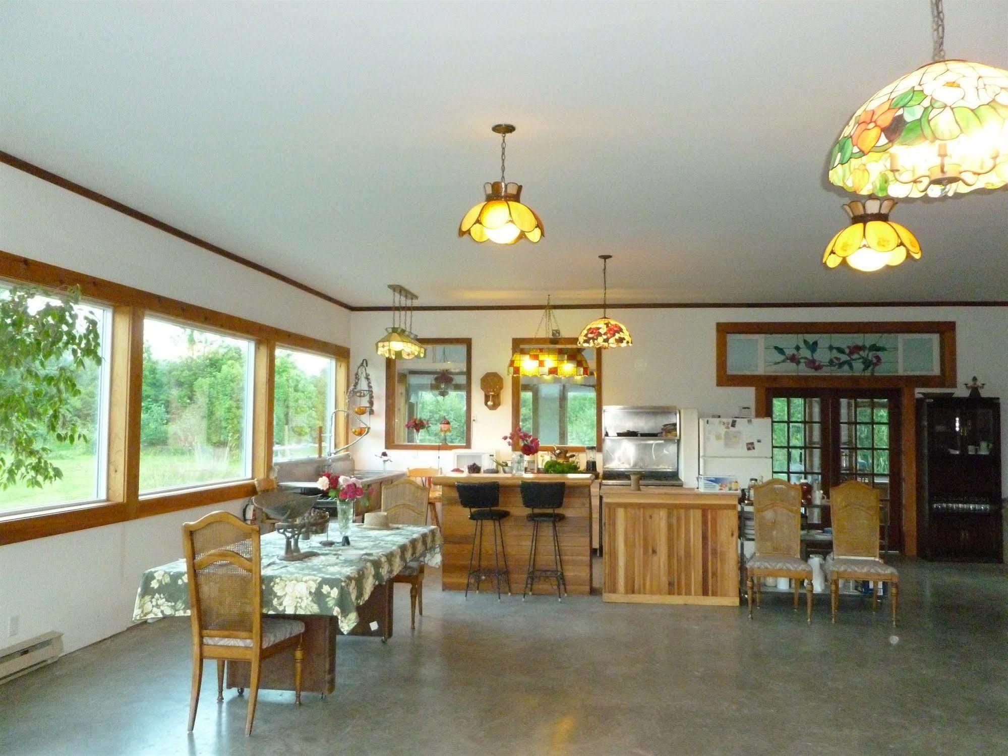 Harrison Hammond House Farmstay Harrison Mills Екстериор снимка