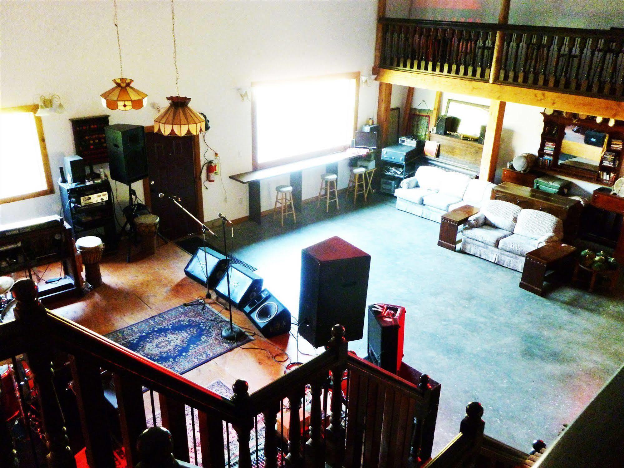 Harrison Hammond House Farmstay Harrison Mills Екстериор снимка